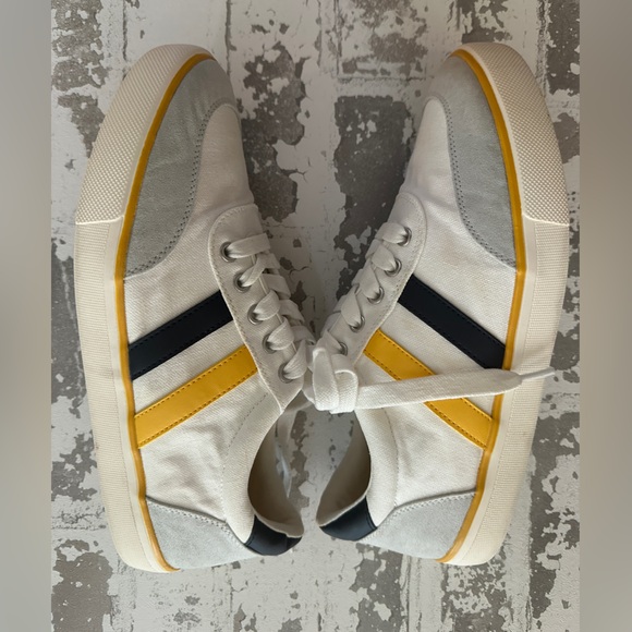 Clubroom M 7.5/ W 9 White Striped Cushioned Noah Round Toe Platform Sneakers - Picture 2 of 6